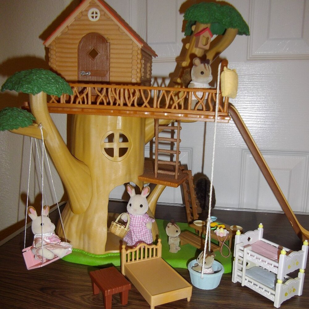 Calico Critters Sylvanian Family Adventure Treehouse Dolls, Furniture & Accessor